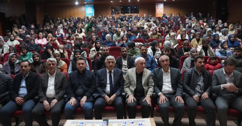 KAHTA'DA 'TAŞLARI YERİNDEN OYNAT' SÖYLEŞİSİ 